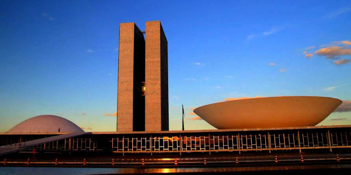 Congresso gasta quase meio milhão de reais com cafezinho no 1º semestre