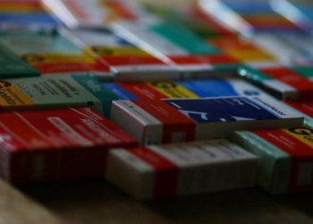 Governo federal suspeita que brasileiros são cobaias de laboratório estrangeiro