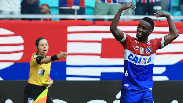 ‘Velocista’ Mendonza marca dois e se destaca como melhor do Bahia na vitória sobre o Vasco