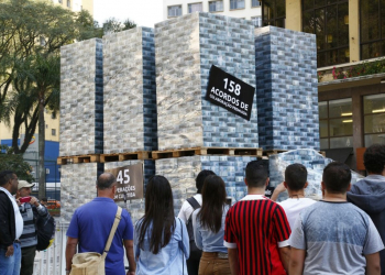 Montanha de dinheiro empilhada em Curitiba mostra o quanto a Lava Jato recuperou