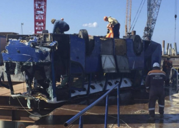 Ônibus cai no Mar Negro e deixa ao menos 16 mortos na Rússia