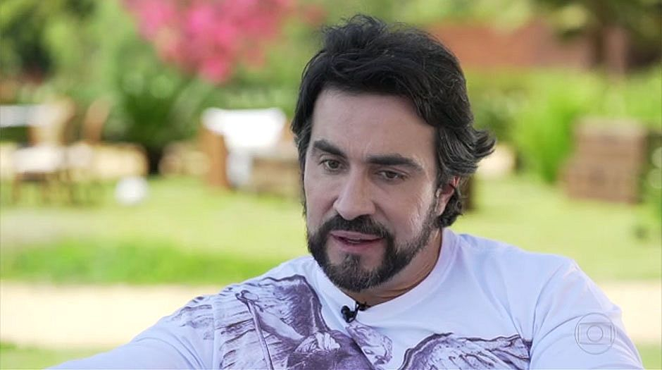 Padre Fábio de Melo fala de síndrome do pânico: ‘me escondia debaixo da cama’