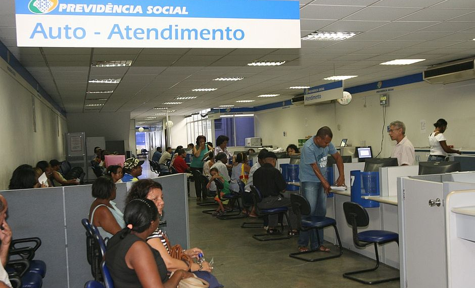 Primeira parcela do 13º dos aposentados começa a ser paga nesta sexta