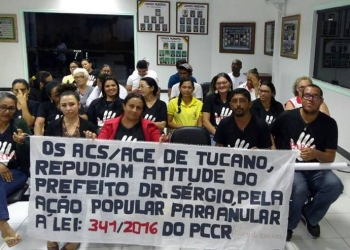 Prefeito tenta cancelar lei municipal e provoca insatisfação dos agentes de saúde. Deputados assinaram nota de repúdio