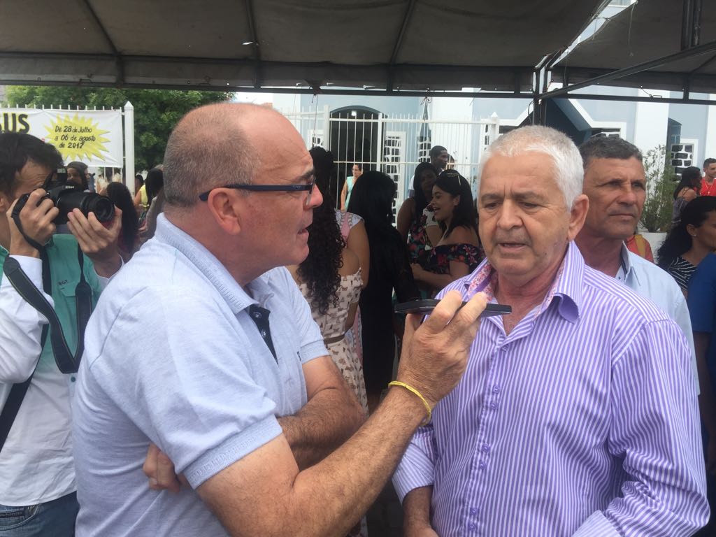 Padroeiros Bom Jesus de Pé de Serra e Senhor do Bonfim do Pereira- Santaluz foram reverenciados neste domingo
