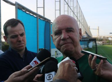 Valdir Espinosa é demitido do Grêmio e lamenta: ‘Dia mais triste da minha vida’