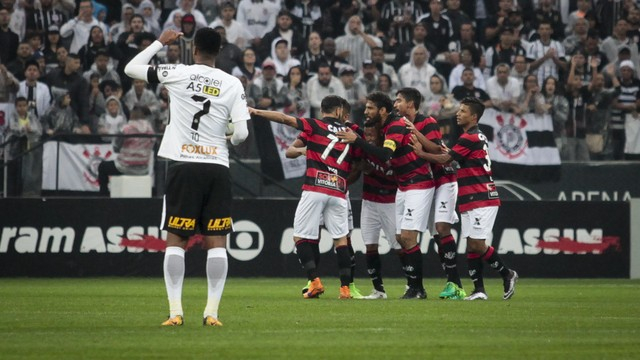 Demolidor de gigantes: Vitória quebra tabu e invencibilidade do Corinthians