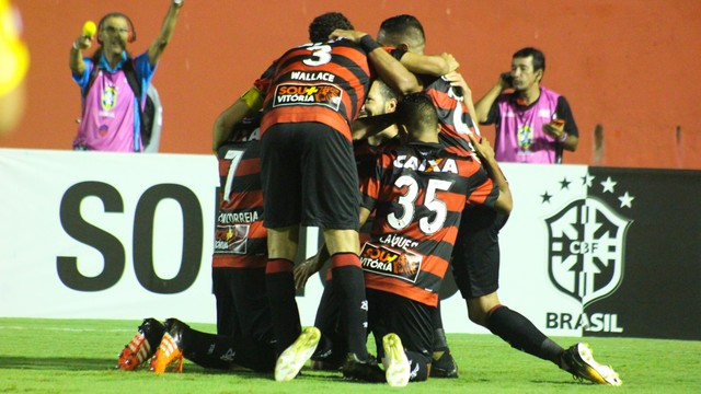 Com resultado construído no primeiro tempo, Vitória vence a Ponte Preta em casa depois de 51 dias