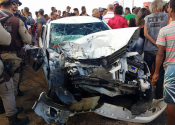 Capim Grosso – Cinco pessoas ficam feridas em colisão envolvendo caminhonete em Gol