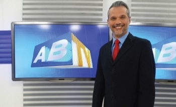 Jornalista é vítima de bala perdida após deixar emissora em Pernambuco