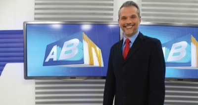 Jornalista é vítima de bala perdida após deixar emissora em Pernambuco