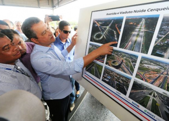 Governador inaugura viaduto que melhora trafegabilidade na maior avenida de Feira de Santana