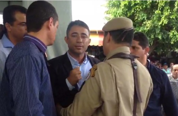Jeremoabo – Enquanto o município aguarda por uma nova eleição para prefeito, evento com a presença do governador acontece em clima de campanha
