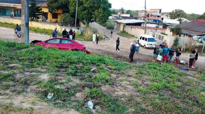 RJ – Quatro pedestres morrem atropelados quando prestavam socorro à vítima de outro acidente