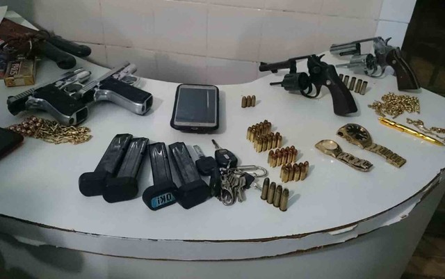 Troca de tiros após discussão deixa três ciganos mortos e quatro baleados no oeste da Bahia