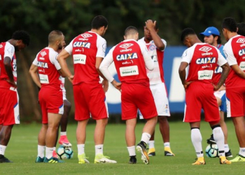 Com trio de volta e sem Tiago, Bahia divulga lista de relacionados