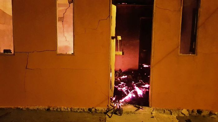 Homem furioso incendeia residencia na zona rural de Coité
