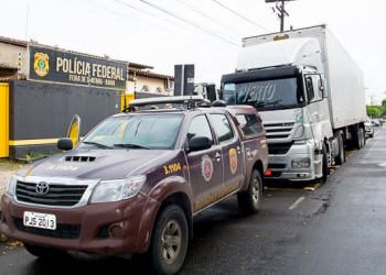 Motorista de carreta com placa de Coité apreendida com mais de 800 kg de maconha disse que receberia R$ 15 mil pelo transporte da droga