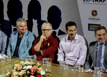 Ângelo Coronel e Josias Gomes participam do Encontro Estadual de Vereadores em Serrinha