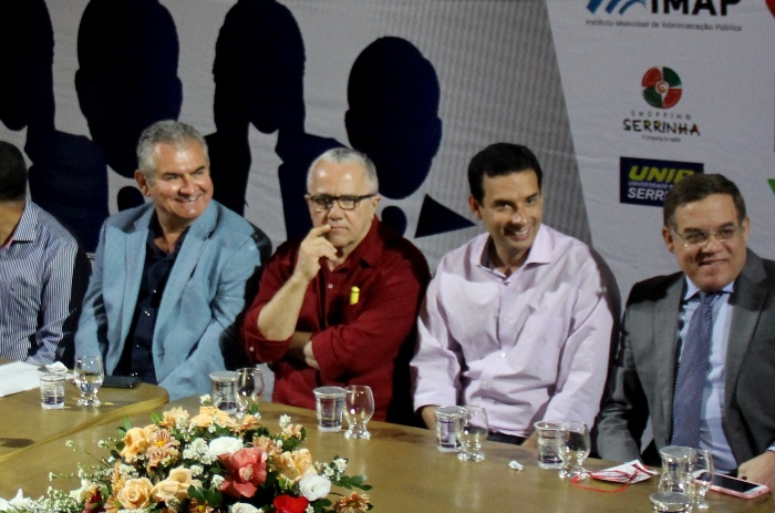 Ângelo Coronel e Josias Gomes participam do Encontro Estadual de Vereadores em Serrinha