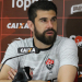 Com dor no pé, Fernando Miguel é vetado e desfalca o Vitória contra o Atlético-MG
