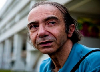 Vestido de mulher, ex-médico Jorge Farah é encontrado morto em seu apartamento