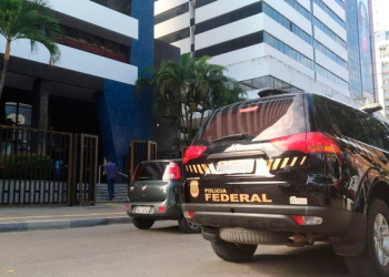 Operação da PF e MPE cumpre mandados de busca e apreensão na casa do deputado estadual Marcelo Nilo