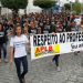 Queimadas – Professores se vestem de preto em protesto no desfile de 07 de Setembro