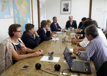 Violência no campo e roubo de rebanhos é pauta entre parlamentares e Governo do Estado