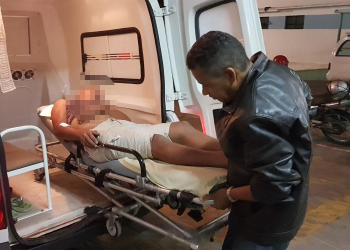 Jovem capota carro quando seguia para socorrer amigo que morreu em acidente de moto