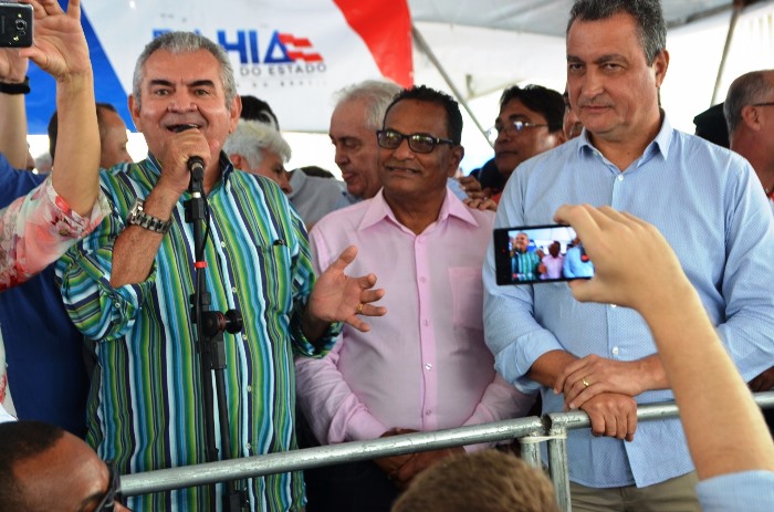 Jeremoabo – Enquanto o município aguarda por uma nova eleição para prefeito, evento com a presença do governador acontece em clima de campanha