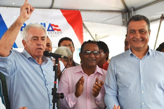 Jeremoabo – Enquanto o município aguarda por uma nova eleição para prefeito, evento com a presença do governador acontece em clima de campanha
