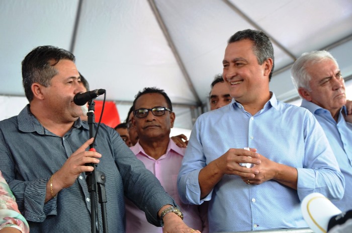 Jeremoabo – Enquanto o município aguarda por uma nova eleição para prefeito, evento com a presença do governador acontece em clima de campanha