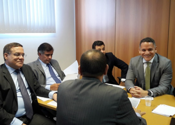 Oposição denuncia sucateamento da Adab e falta de fiscalização em frigoríficos do estado