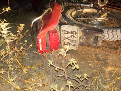 Homem morre ao colir moto em cancela de fazenda