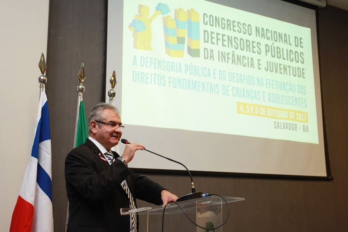 Alba deverá constituir Comissão Especial da Infância e Juventude