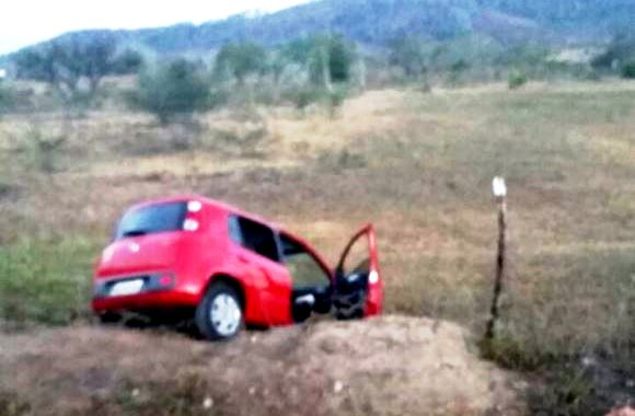 Idoso é assassinado dentro de carro em Tanquinho