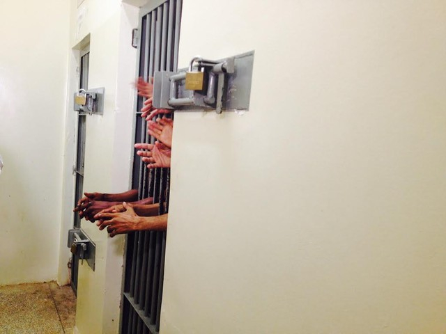 Sem emprego, quase 90% dos presos em regime semiaberto na BA não podem deixar unidades prisionais