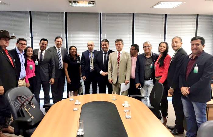 Comitiva de Araci  e deputados representantes do Município vão ao TCU em Brasília para discutir situação do “Araci Norte”