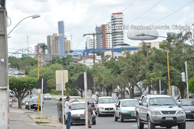 Detran vai suspender em outubro CNHs com mais de 20 pontos acumulados