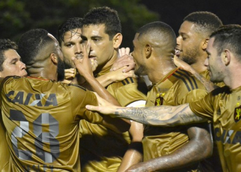 Ainda não foi dessa vez. No duelo de leões no Barradão e vencedor foi o de Recife