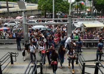 Enem terá prova personalizada e detector de ponto eletrônico para coibir fraudes