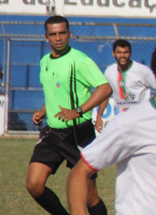 Intermunicipal: Coité vence Caldeirão Grande no jogo de ida e teve gol polêmico anulado