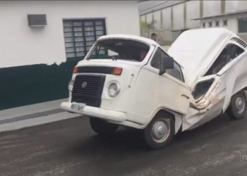 Motorista é flagrado conduzindo kombi após grave acidente