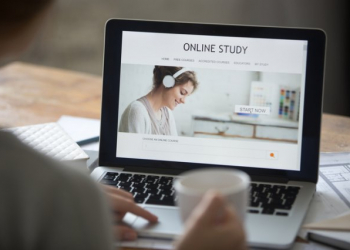 Educação a distância é a que mais cresce no Brasil, segundo censo do MEC