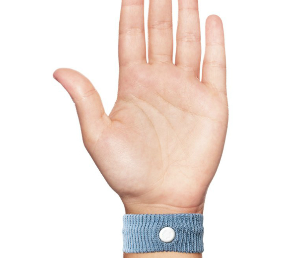 Pulseira promete aliviar enjoo causado nas viagens