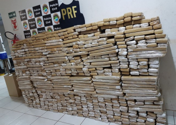 PRF apreende em MS 946,8 quilos de maconha em carro roubado há dois anos na Bahia