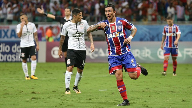 ‘Novo Bahia’ vence líder Corinthians e se afasta do Z4