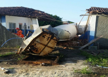 SE – Caixa d’água desaba sobre escola e mata duas crianças em Nossa Senhora das Dores