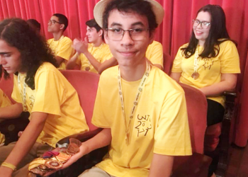 Estudante de Araci recebe medalha de ouro na Olimpíada Brasileira de Matemática
